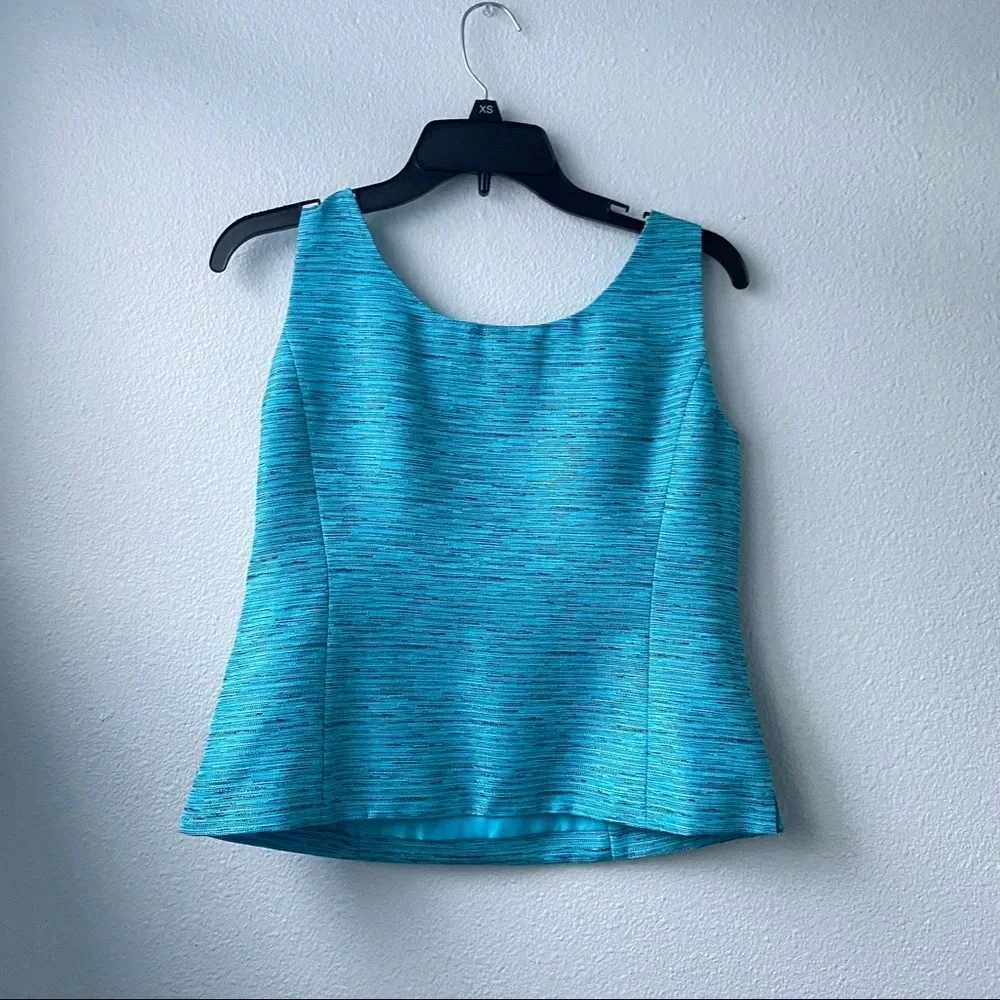 008. 2 piece set - Blazer and Matching Tank Top - Picture 13 of 16